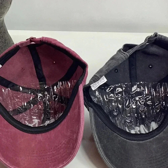 NWOT Mr. & Mrs. Baseball Caps 🧢 - Picture 5 of 5